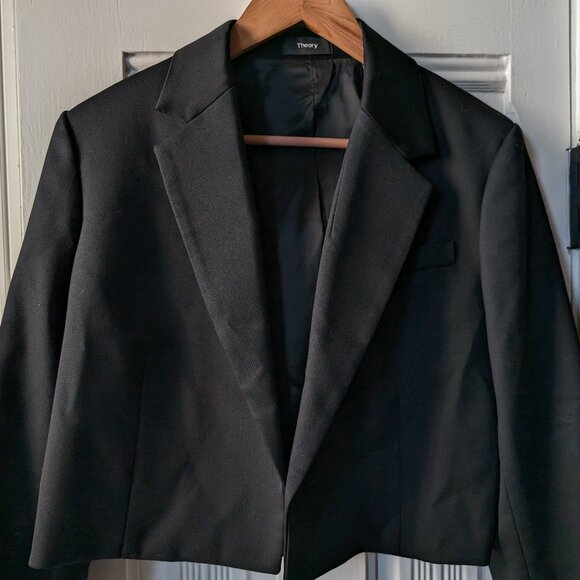 Theory Cropped Blazer - Size 12, Black, Wool, NWT - Picture 3 of 9